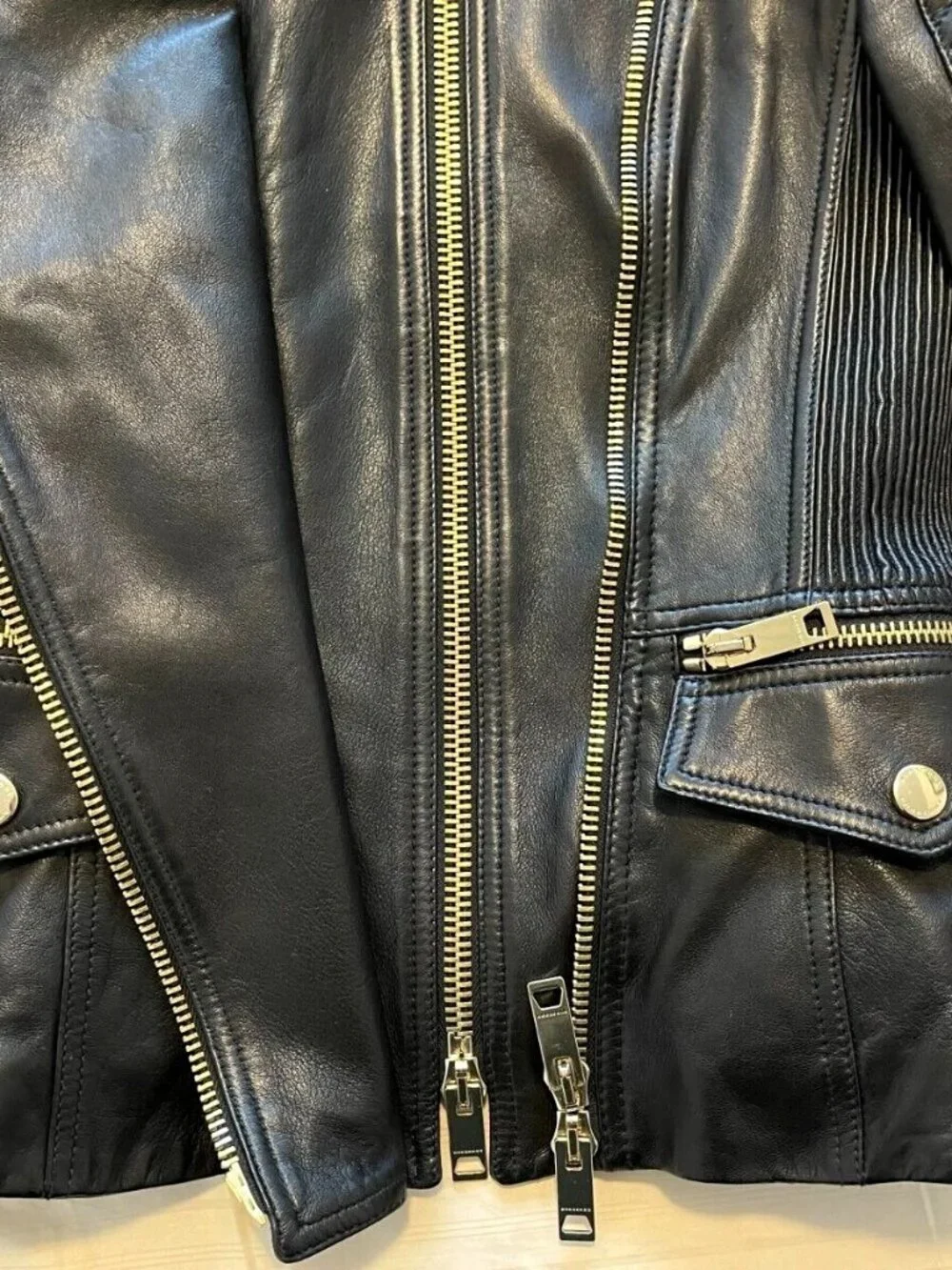 Burberry London Diamond Quilt Lamb Skin Leather Biker Jacket US-6 - Picture 5 of 16